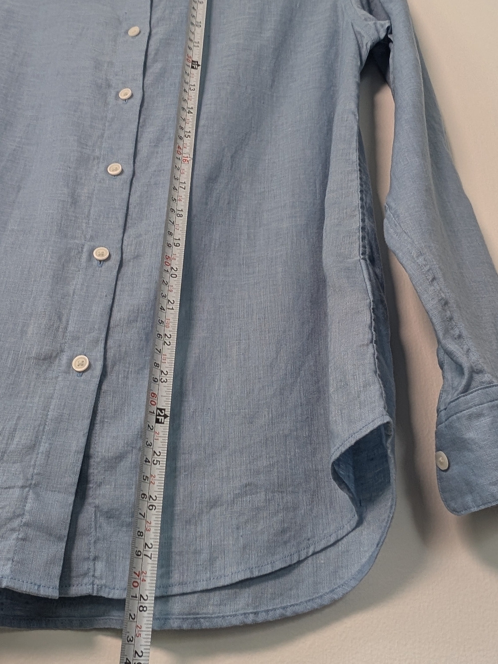 Uniqlo Pale Blue Women's Button-Down Dress Shirt - Picture 6 of 12